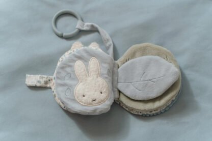 Libro Blandito Actividades Miffy Leaves