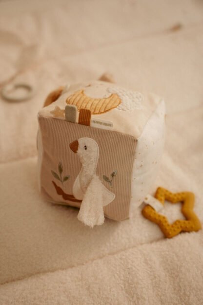 Cubo Blandito Actividades Newborn Naturals