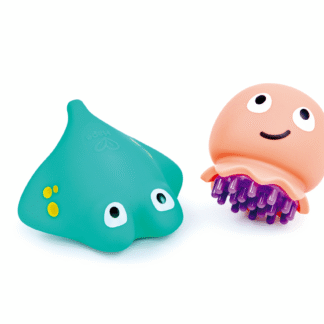 Salpicaduras de baño con criaturas marinas