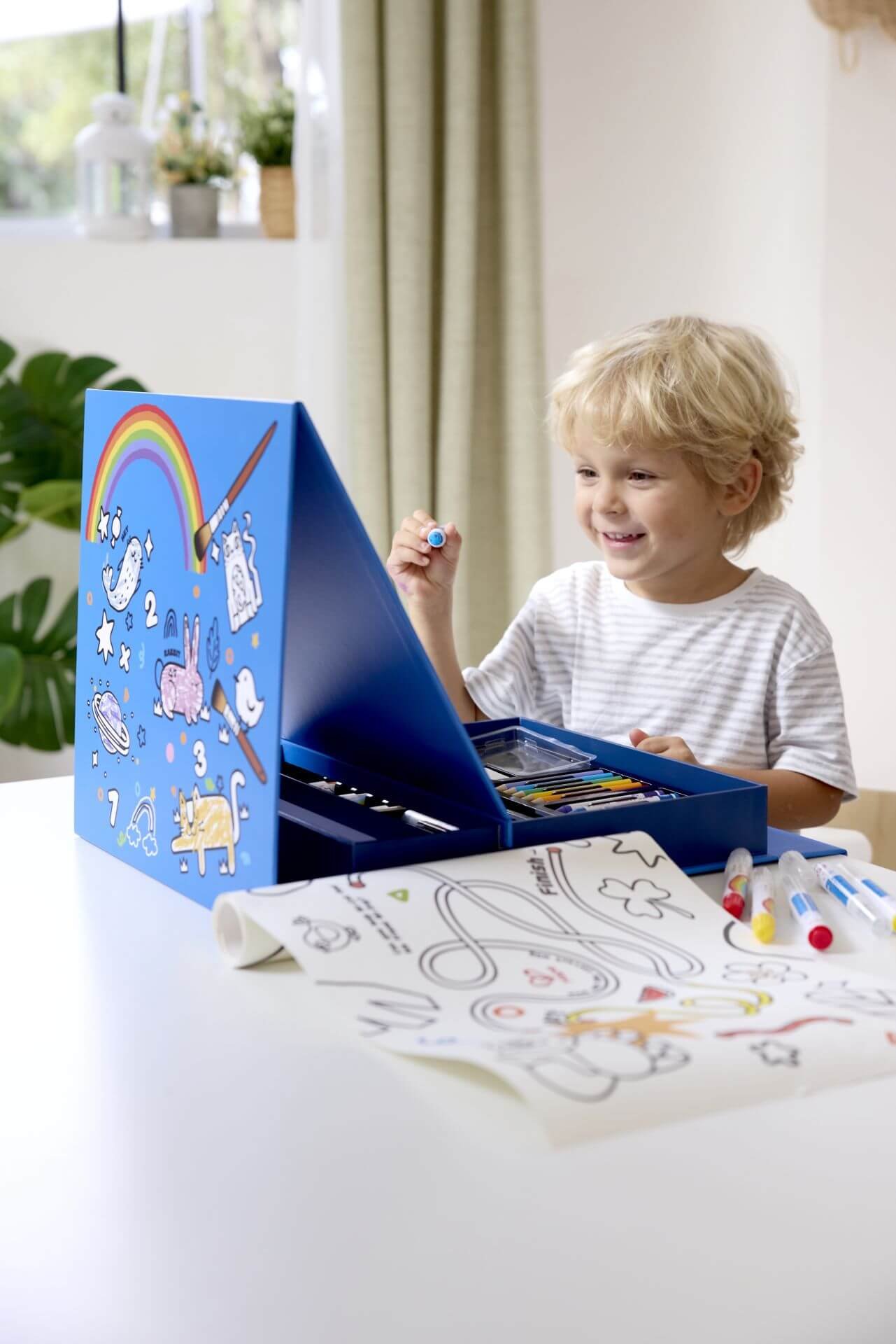 Portable Art & Learn Set