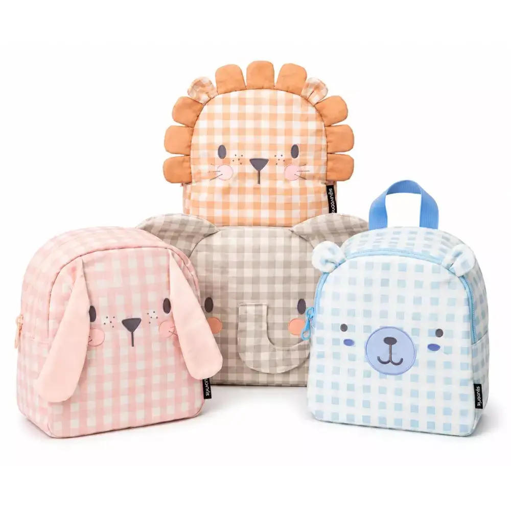 Mochila Infantil con Cosmética y Biberón