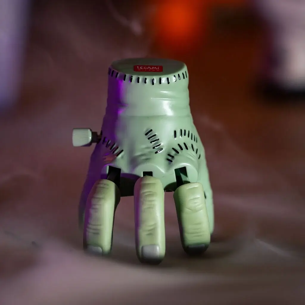 Mini Mano Zombi con Resorte